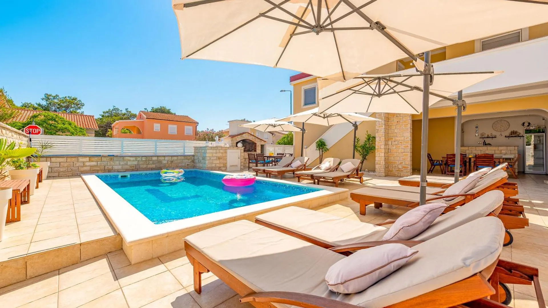 Villa Karmen - Poolhouse - Private Oasis 8 Vir Apartment