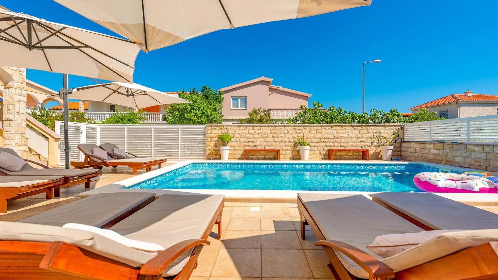 Apartment Villa Karmen - Poolhouse - Private Oasis 8 Vir Croatia