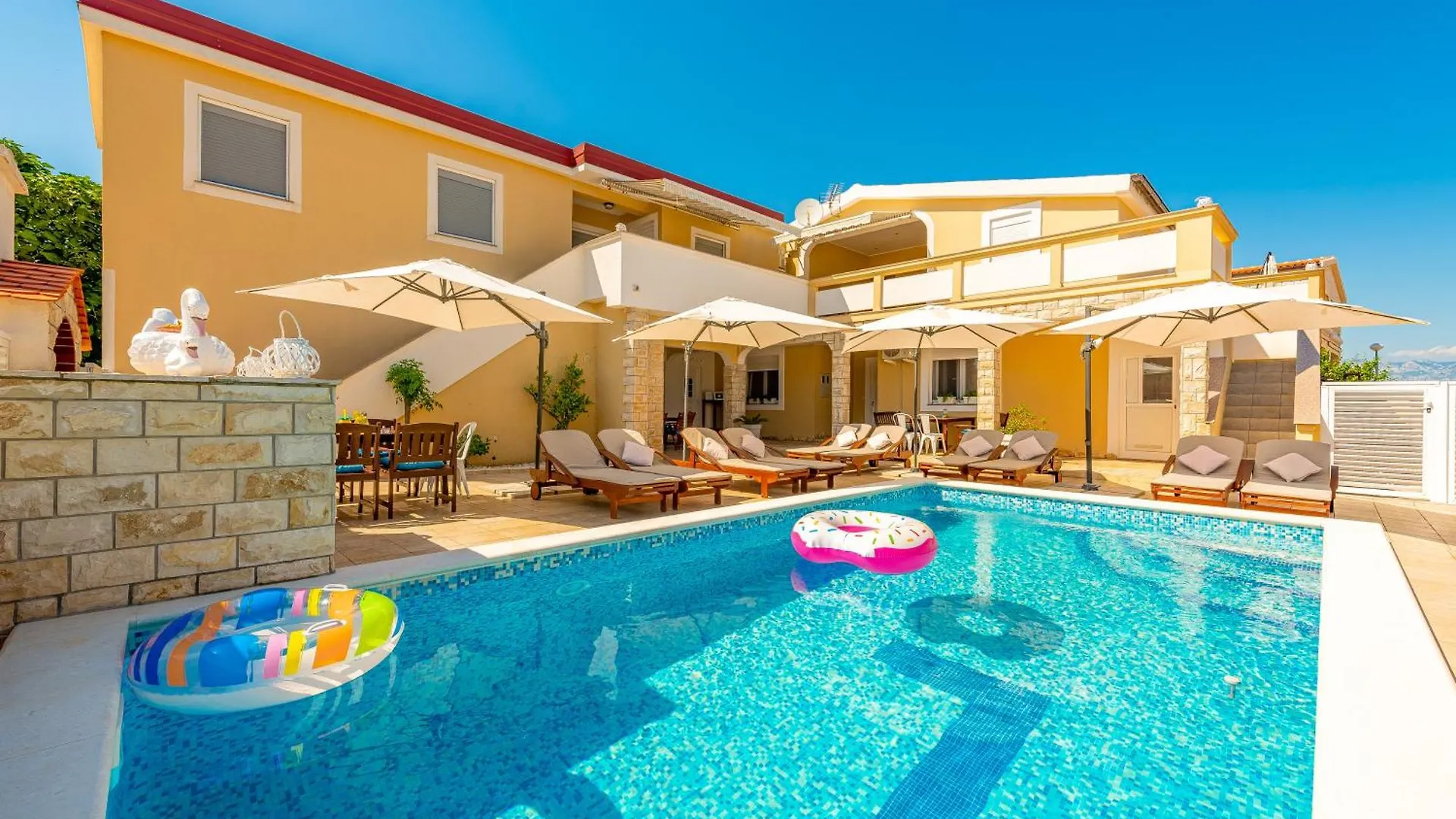 Villa Karmen - Poolhouse - Private Oasis 8 Vir