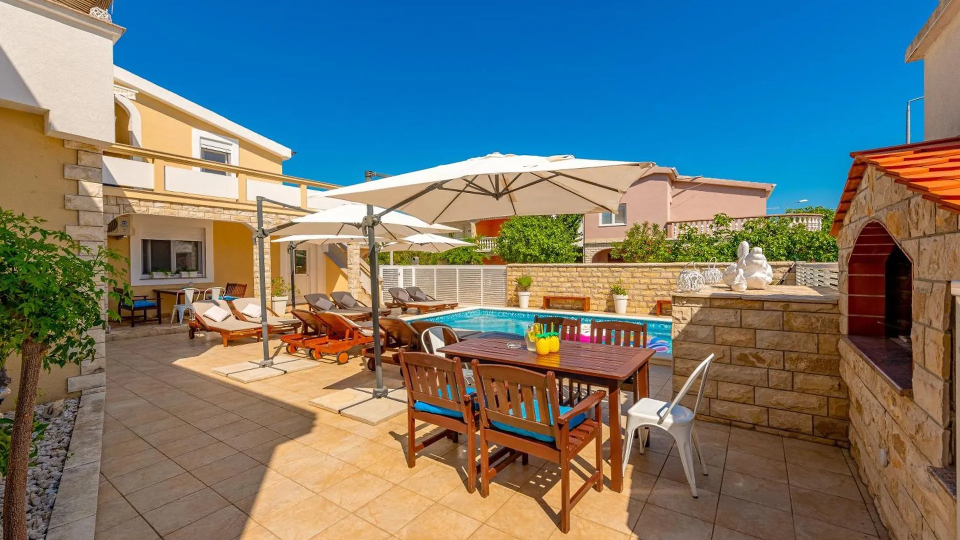 Villa Karmen - Poolhouse - Private Oasis 8 Vir